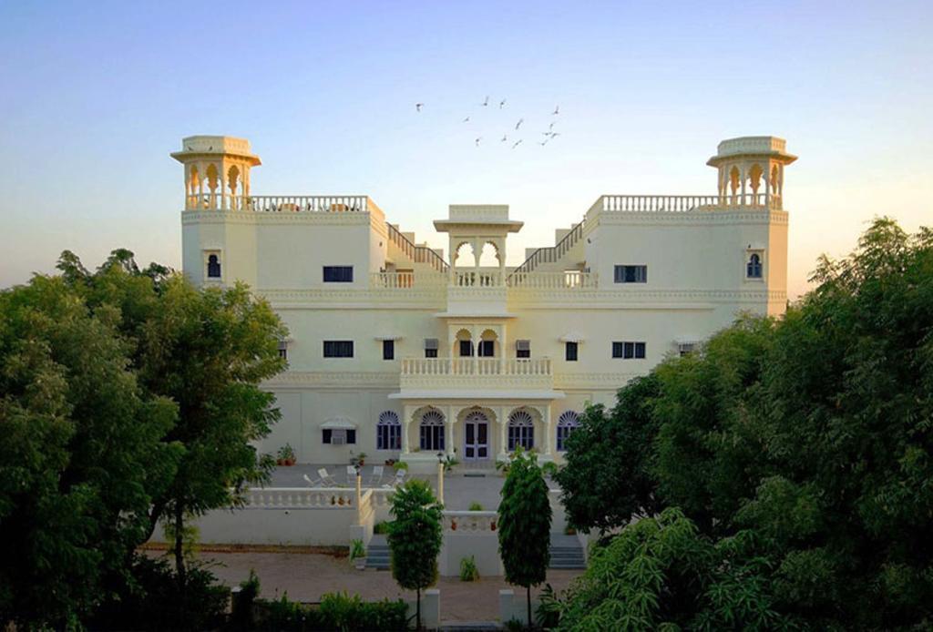 V Resorts Jhalamand Garh Jodhpur Джодхпур Екстер'єр фото